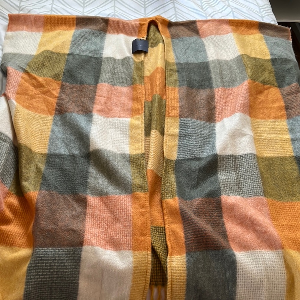 Color for Shawl, new with tags
